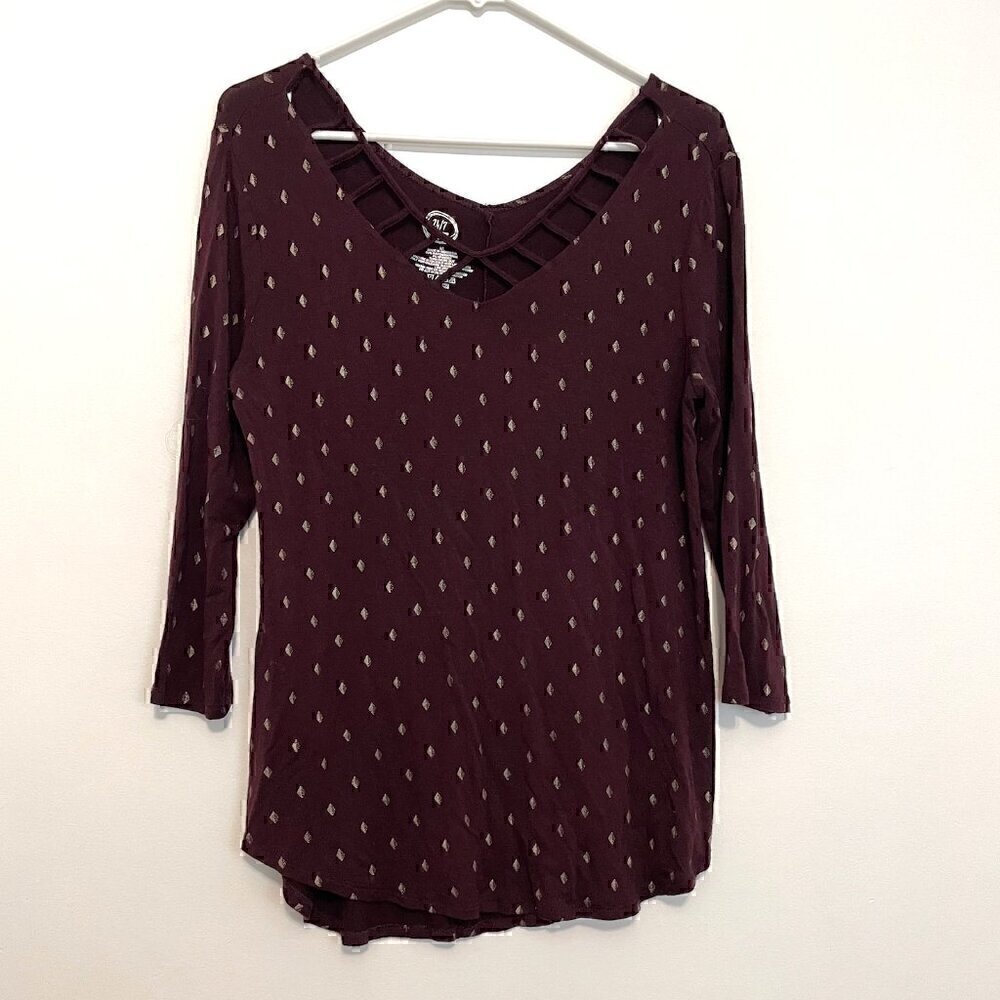 Maurices 24/7 Patterned Tee Lattice V-Neckline Bu… - image 2